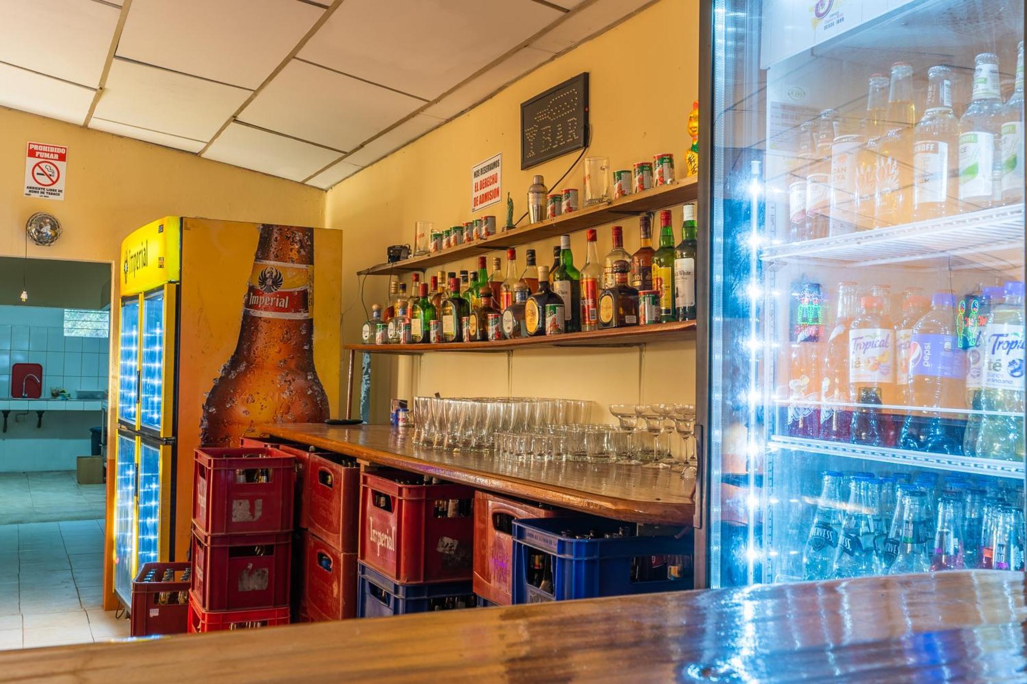 El Cocobolo Food&Rest Room 4 Bed And Breakfast Wifi Ac Pkg Gratis Liberia Exterior photo